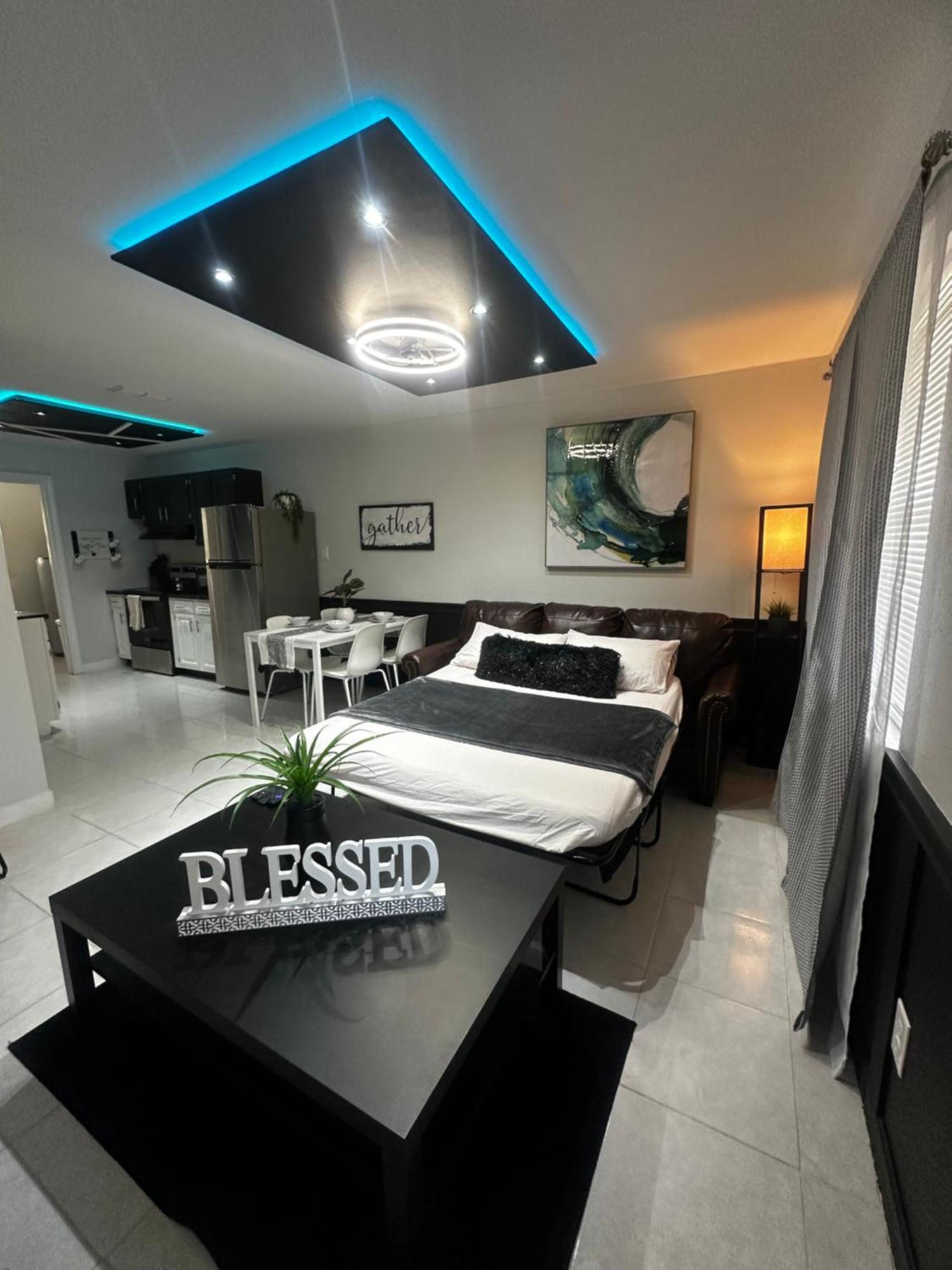 Traveler Stay Игл-Пасс Экстерьер фото