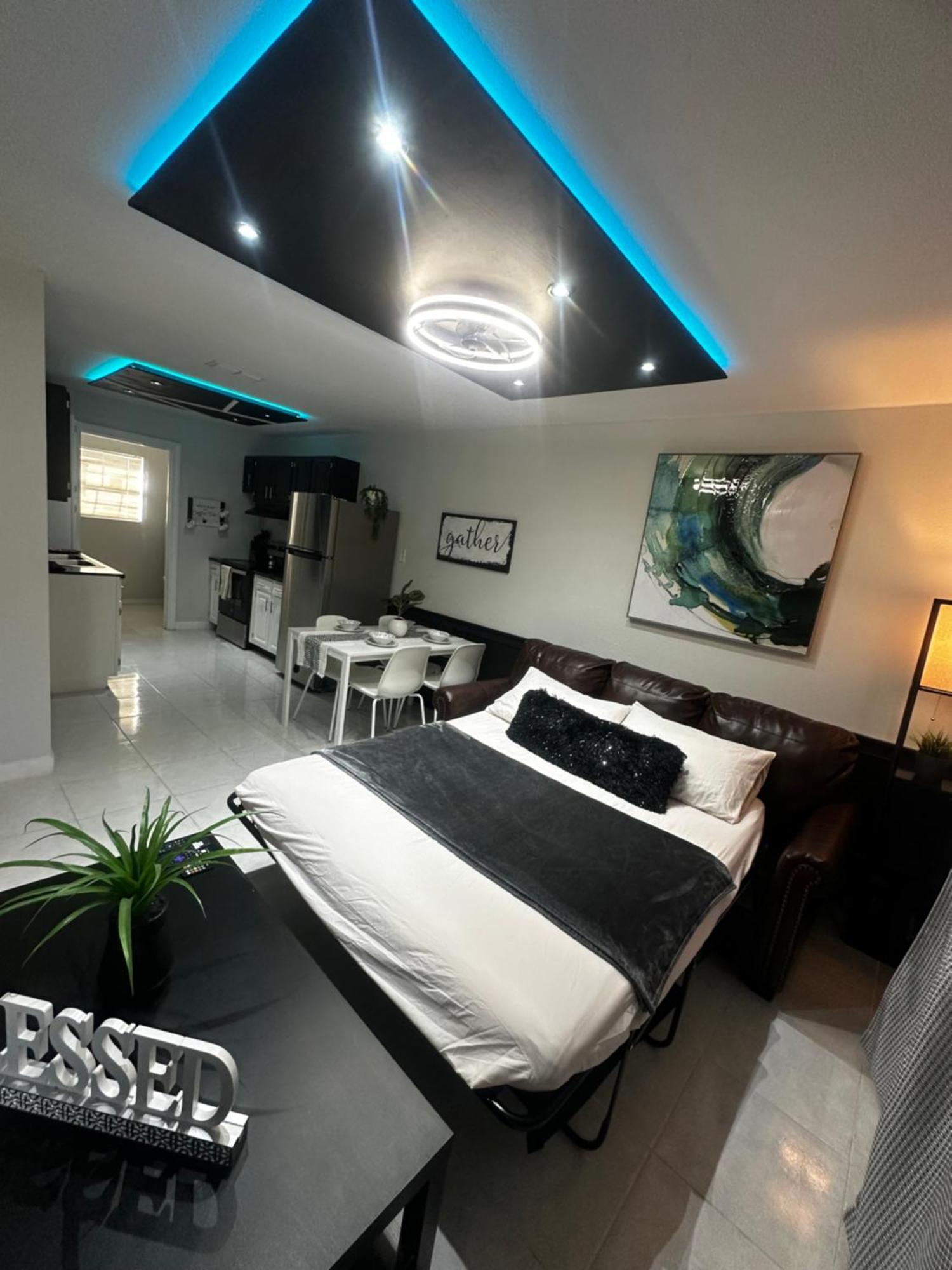 Traveler Stay Игл-Пасс Экстерьер фото